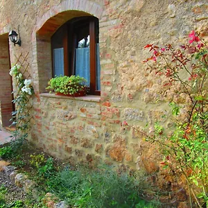 https://il-mandorlo-di-monteriggioni.it-tuscanyhotel.com